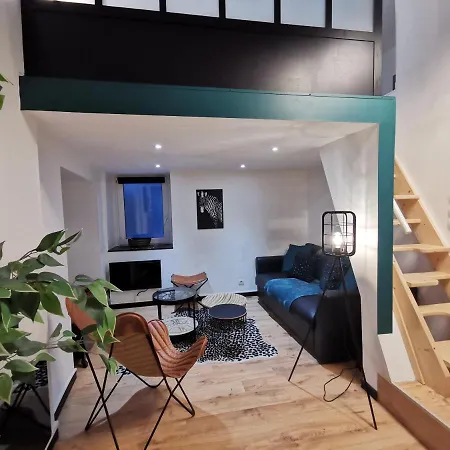 Nouveau - Au Coin Du Chateau Apartment *