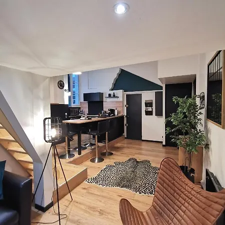 Nouveau - Au Coin Du Chateau Apartment